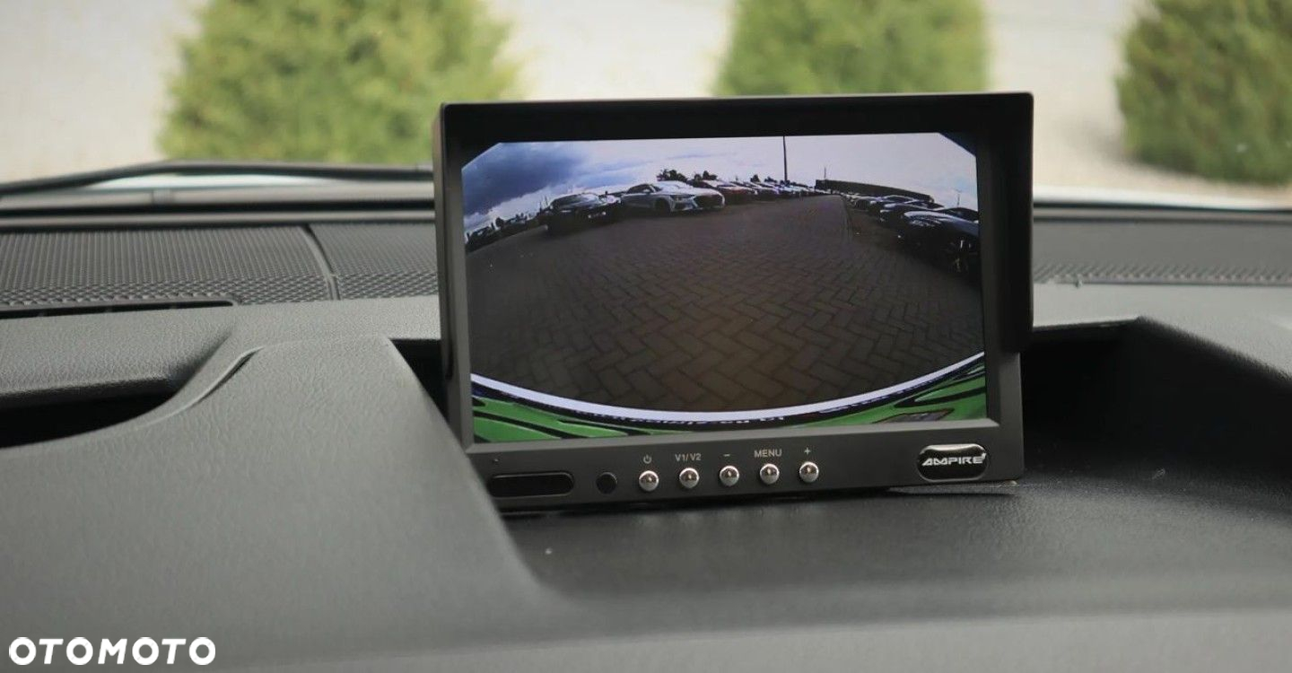 Mercedes-Benz Vito - 21