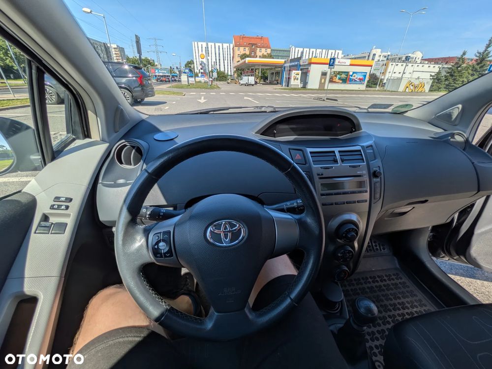 Toyota Yaris 1.33 Luna - 14