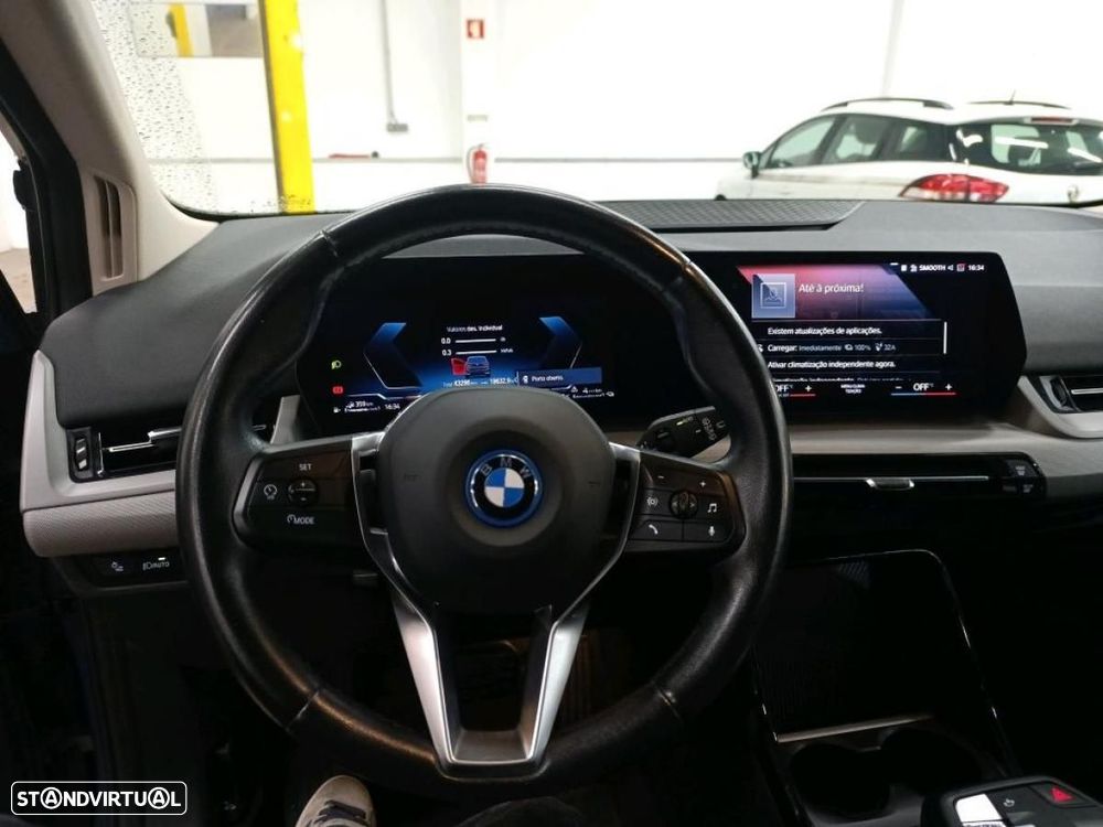 BMW 225xe Active Tourer e xDrive - 3