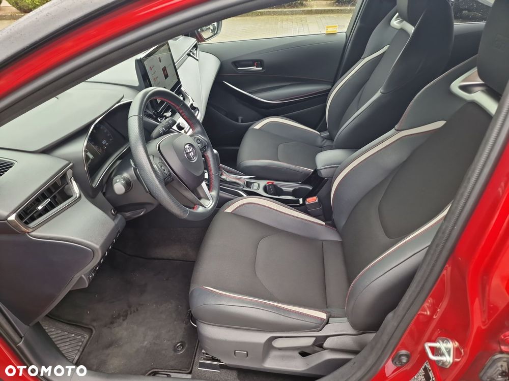 Toyota Corolla - 13