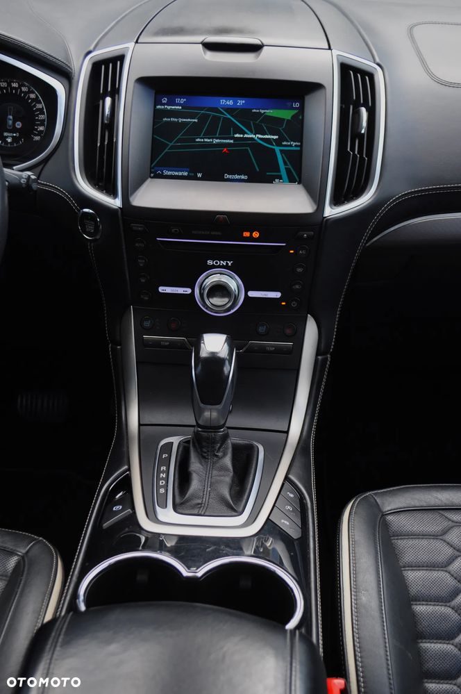 Ford S-Max - 18