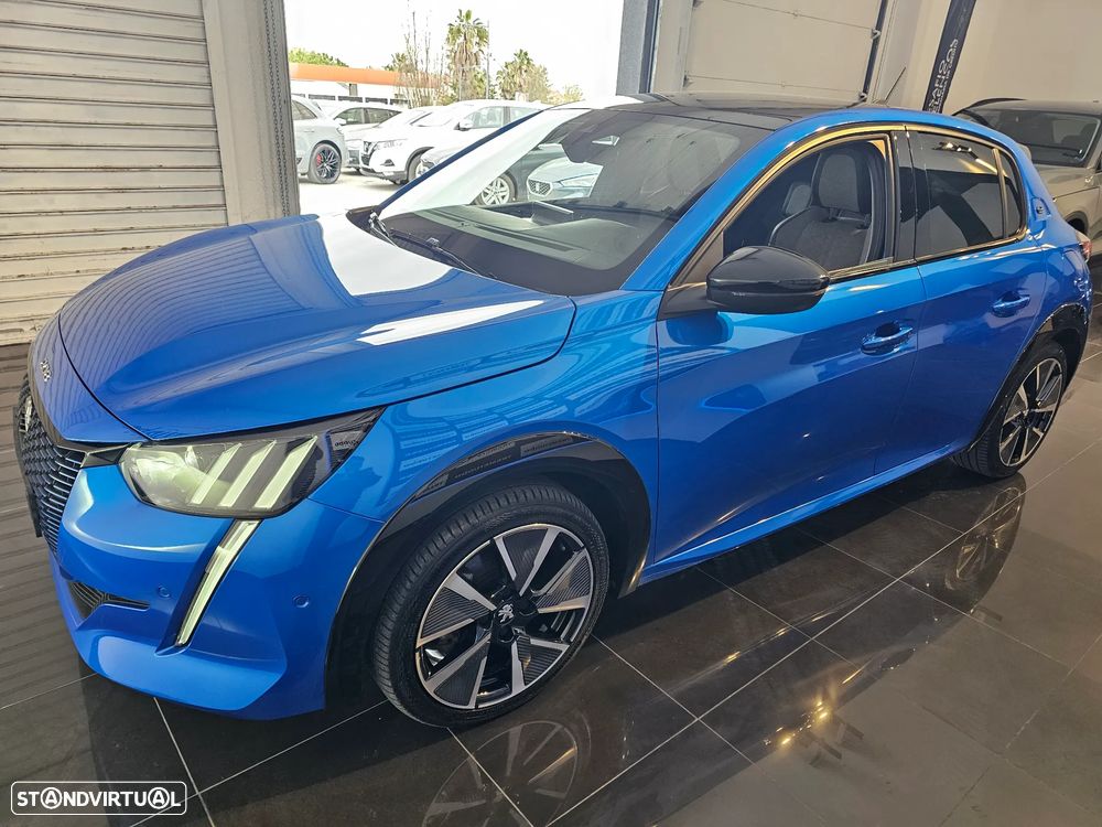 Peugeot e-208 GT - 30