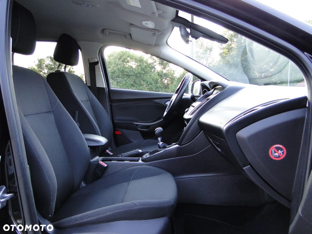 Ford Focus 1.5 EcoBoost STart-Stopp-System TITANIUM - 5