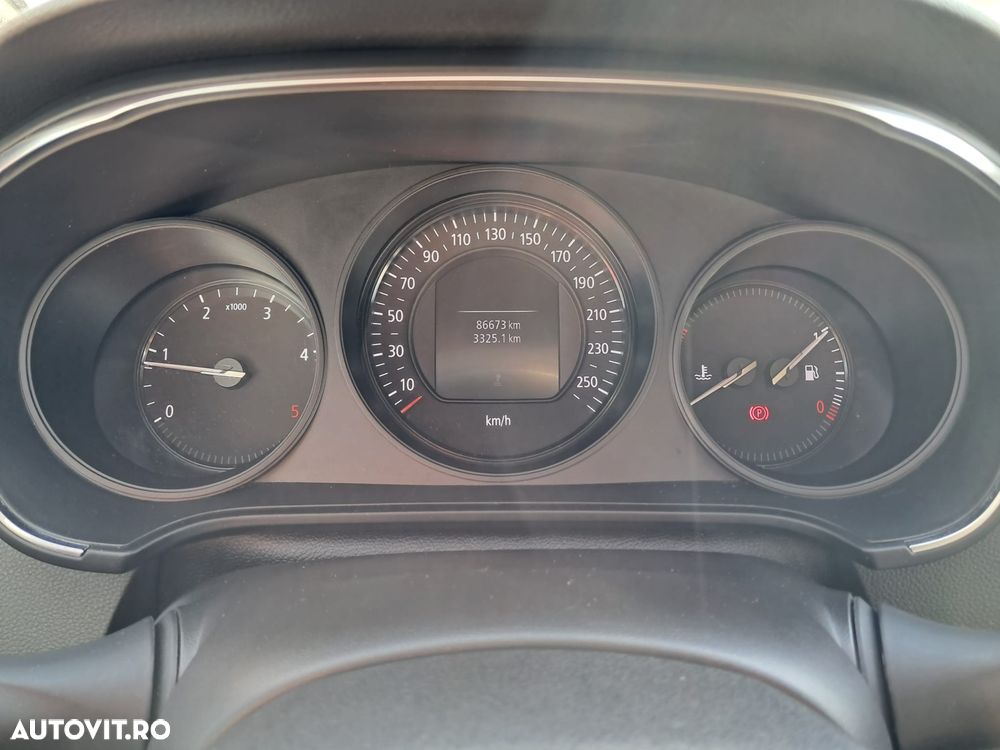 Renault Megane Blue dCi 116 Zen - 12