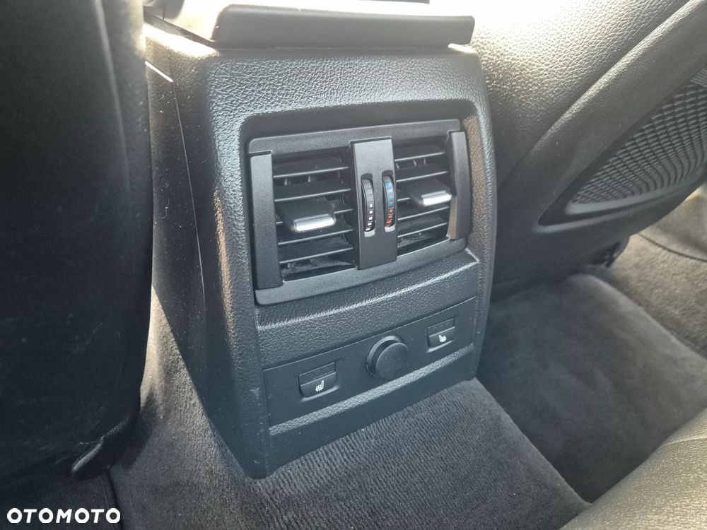 BMW Seria 3 - 32