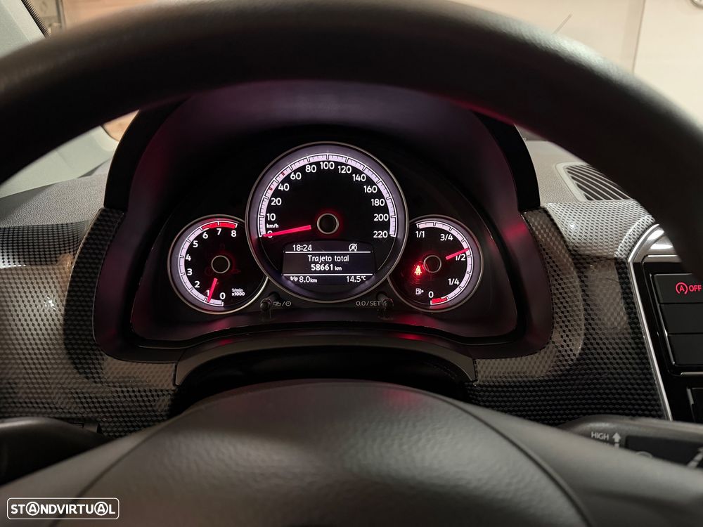 VW Up! 1.0 Move - 17
