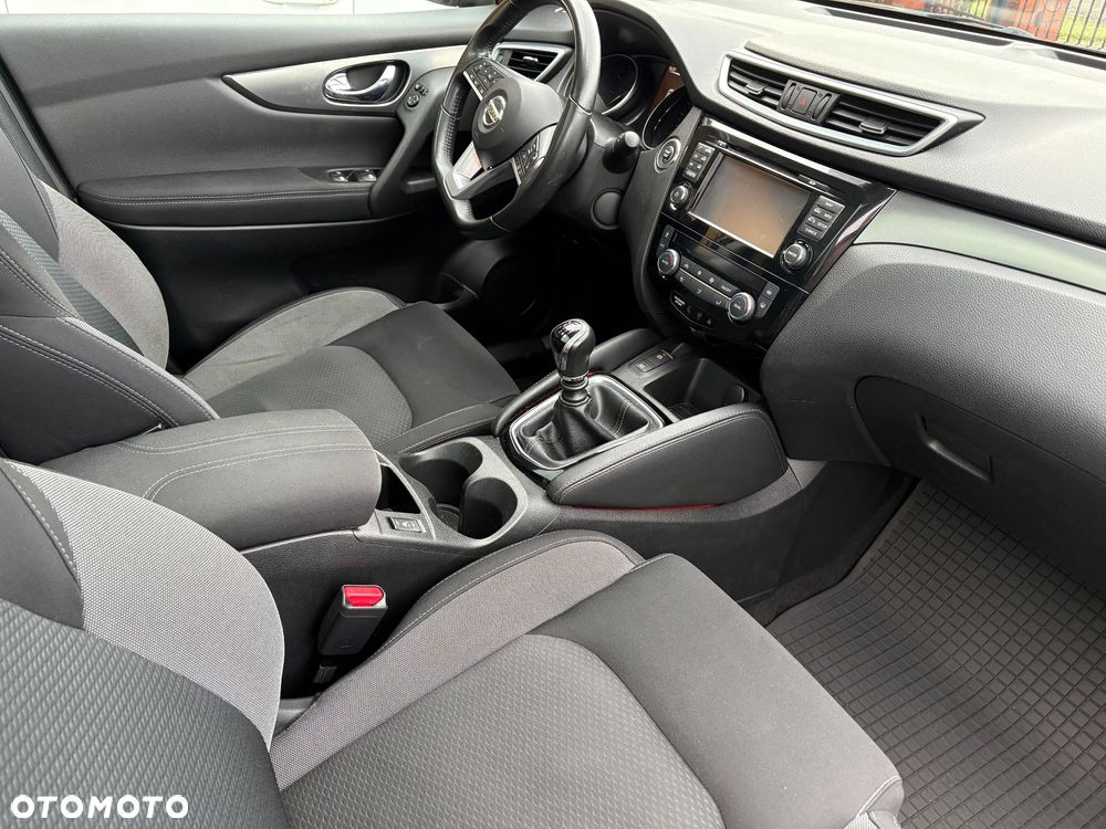 Nissan Qashqai 1.2 DIG-T N-Connecta - 2