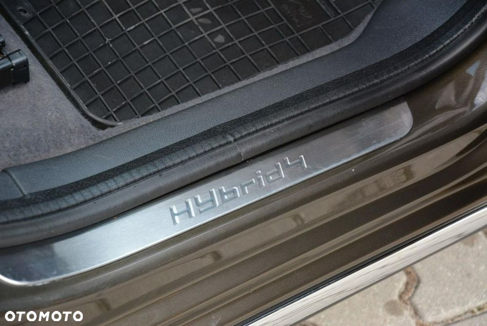 Peugeot 3008 Hybrid4 - 39