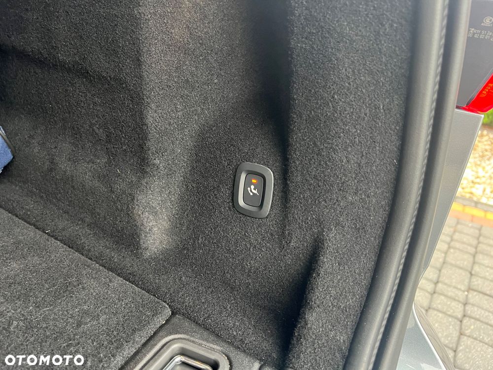 Volvo XC 60 B4 D AWD Inscription - 15