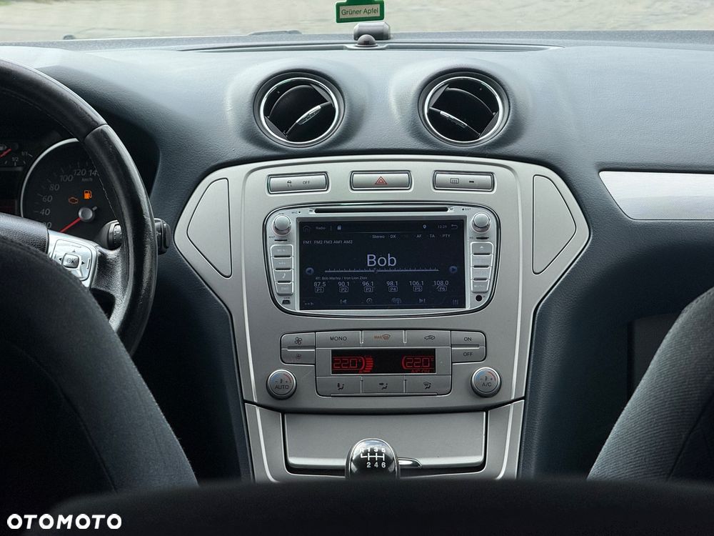 Ford Mondeo 1.8 TDCi Titanium - 23