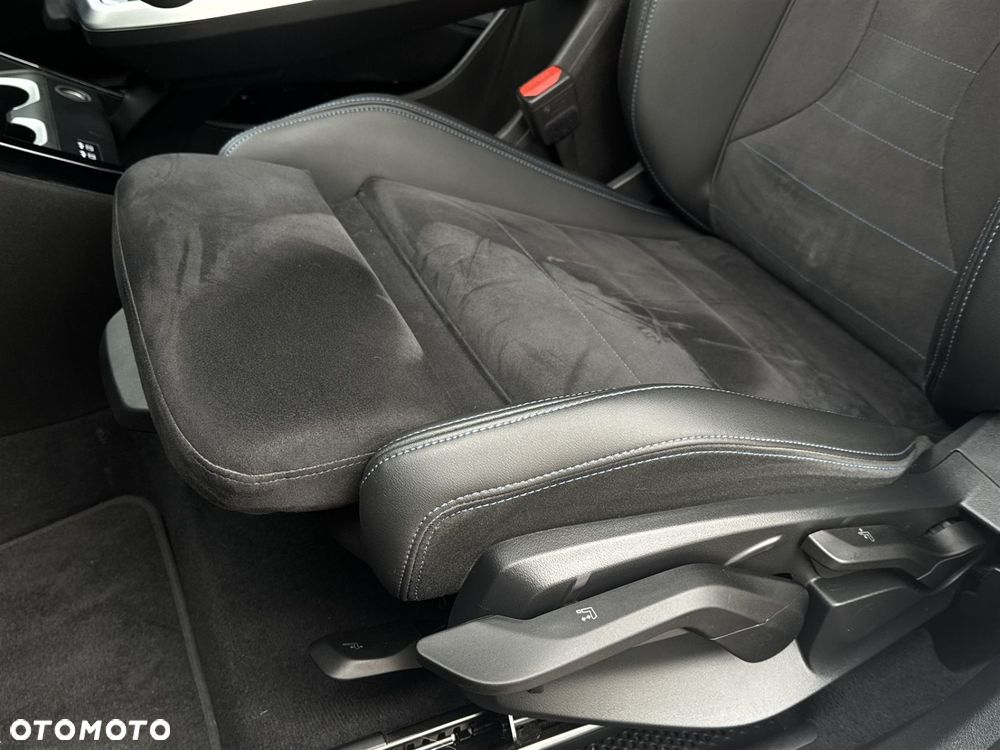 BMW X1 sDrive18i - 22