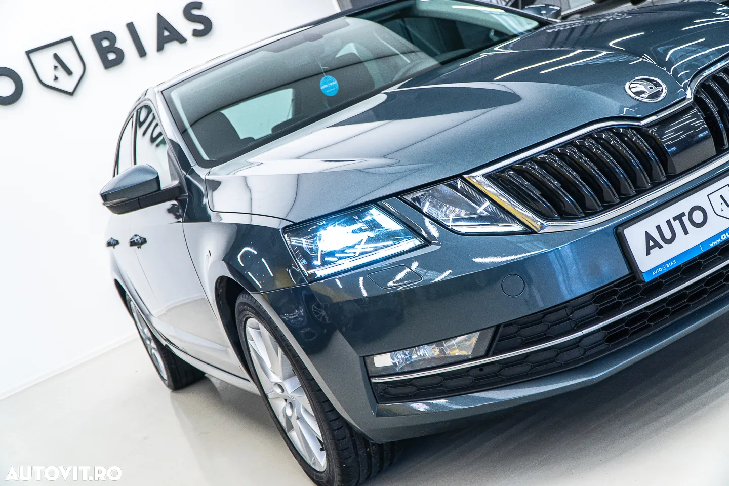 Skoda Octavia 2.0 TDI DSG Style - 28