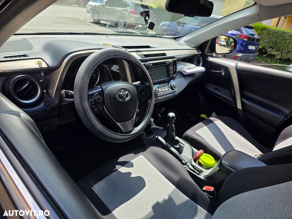 Toyota RAV4 2.0 D-4D 2WD Comfort - 3