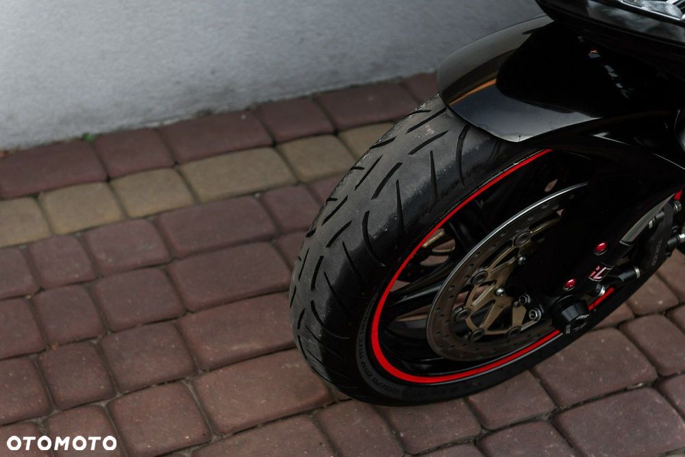 Honda CBR - 8