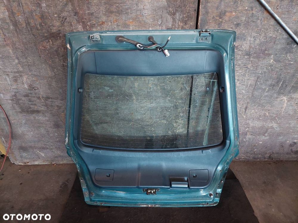 KOMPLETNY TYŁ KLAPA ZDERZAK LAMPA LAMPY MAZDA 323F BA HB 5D 11R - 11