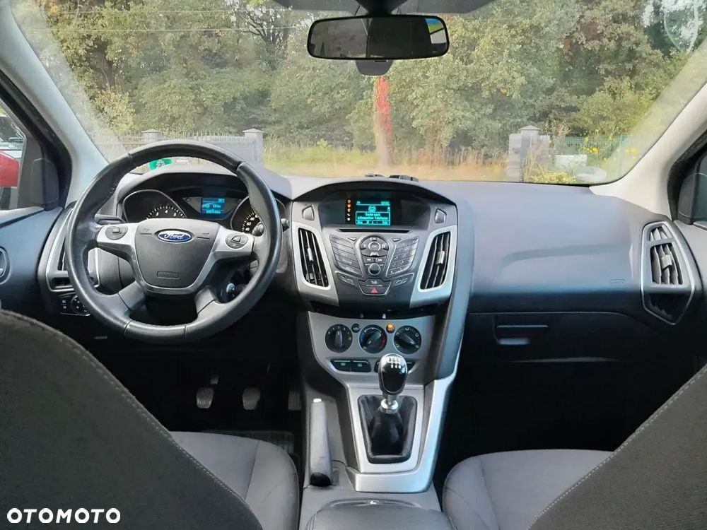 Ford Focus 1.0 EcoBoost STart-Stopp-System TITANIUM - 11