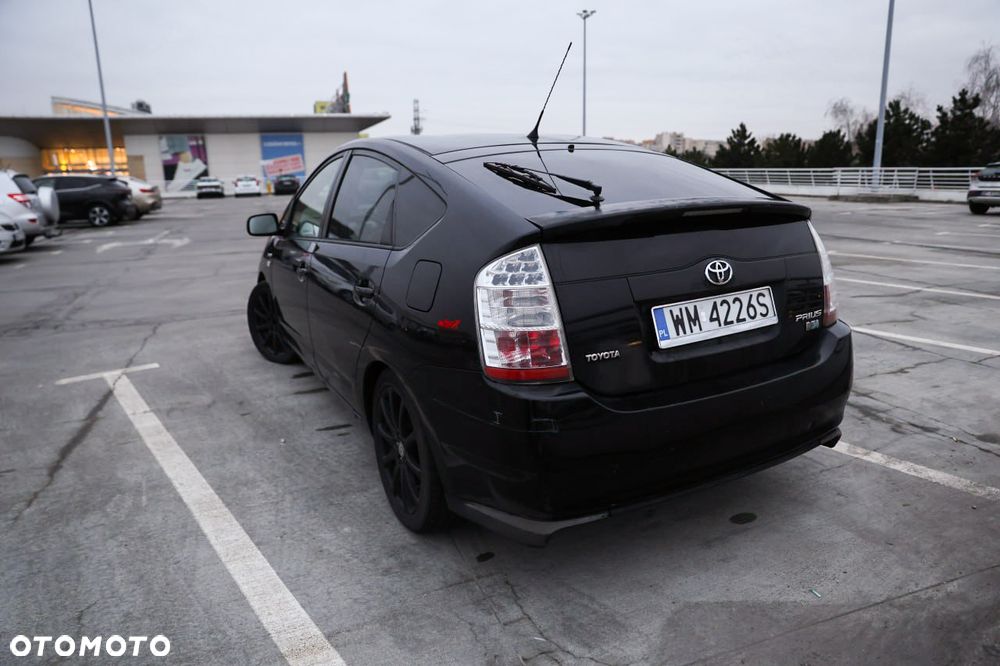Toyota Prius - 2