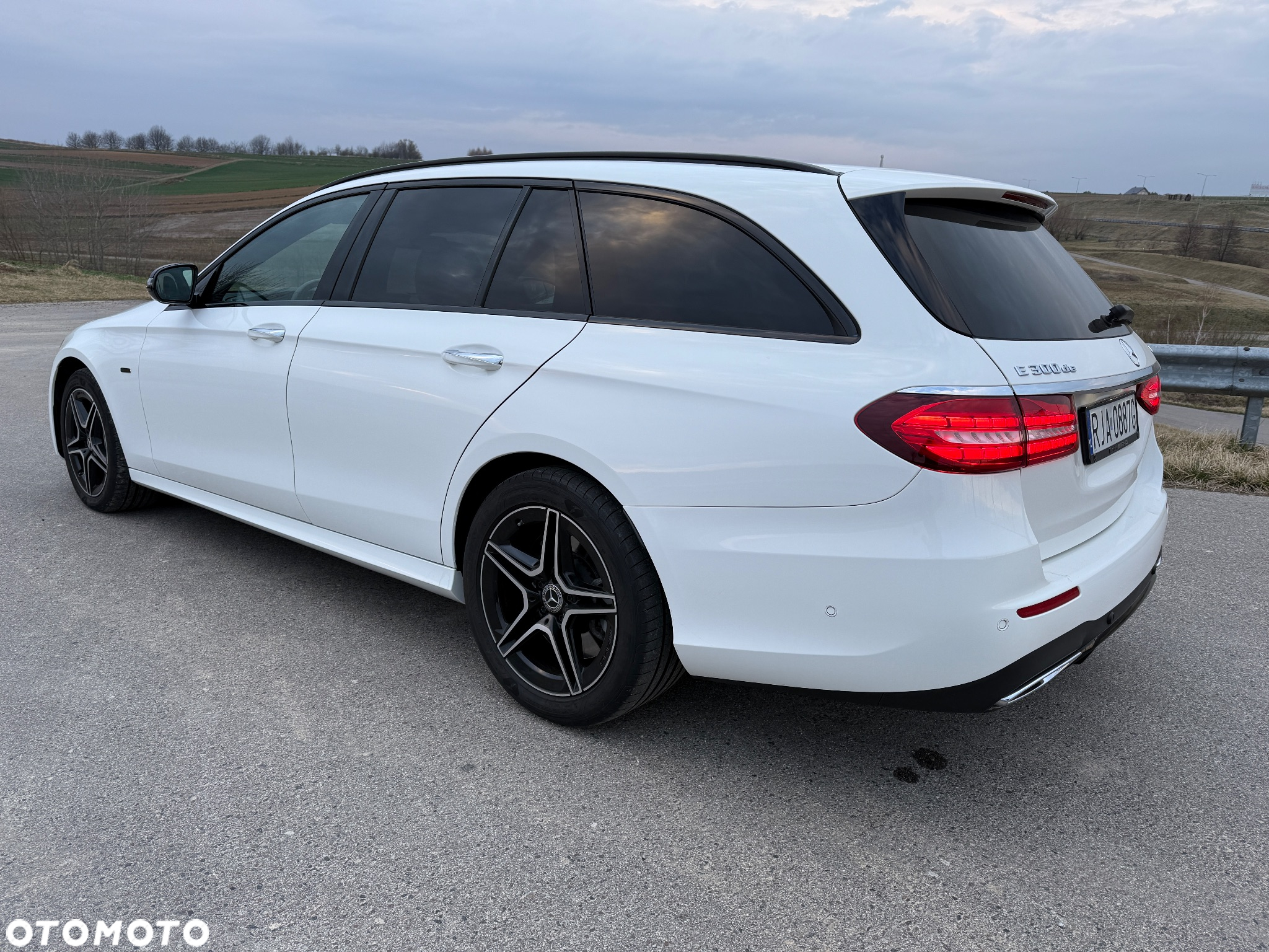 Mercedes-Benz Klasa E - 9