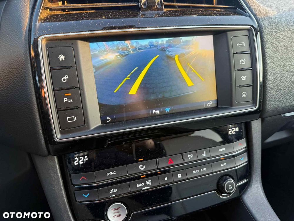 Jaguar F-Pace 20d AWD Pure - 13