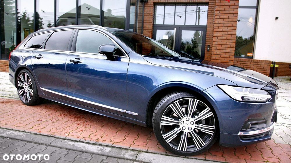 Volvo V90 D5 SCR AWD Momentum Pro - 33