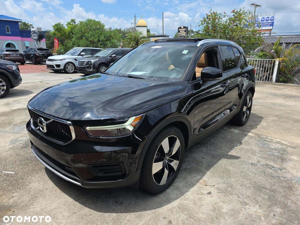 Volvo XC 40 T5 AWD Momentum - 2