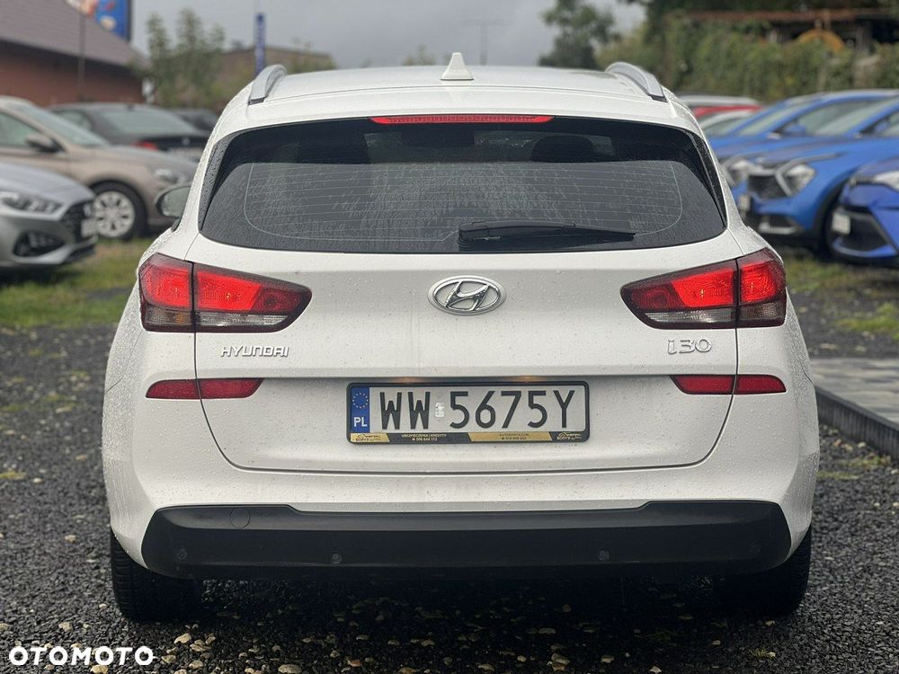 Hyundai i30 1.6 D Classic + - 5