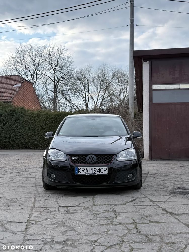 Volkswagen Golf - 8