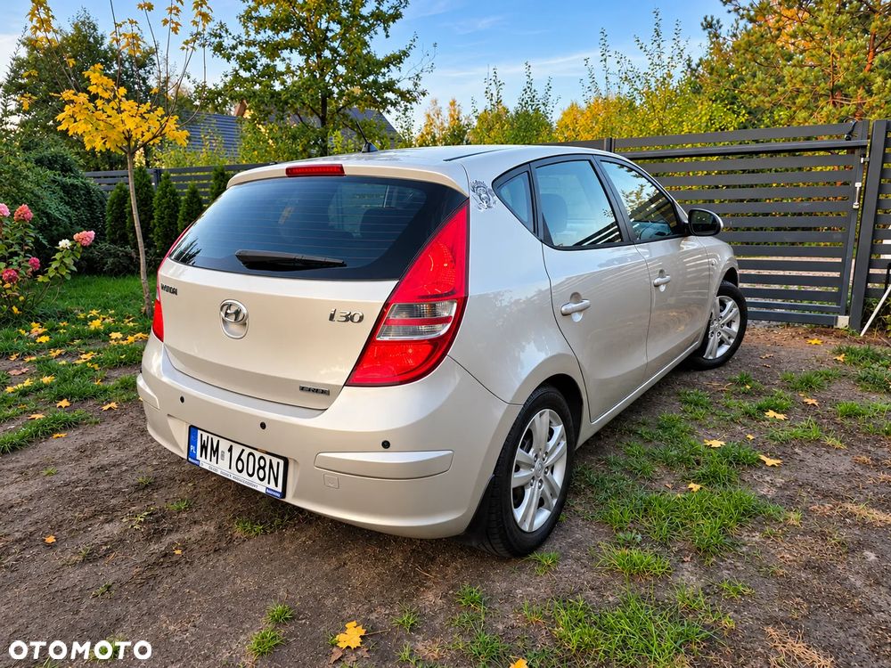 Hyundai I30 2010 photo 4
