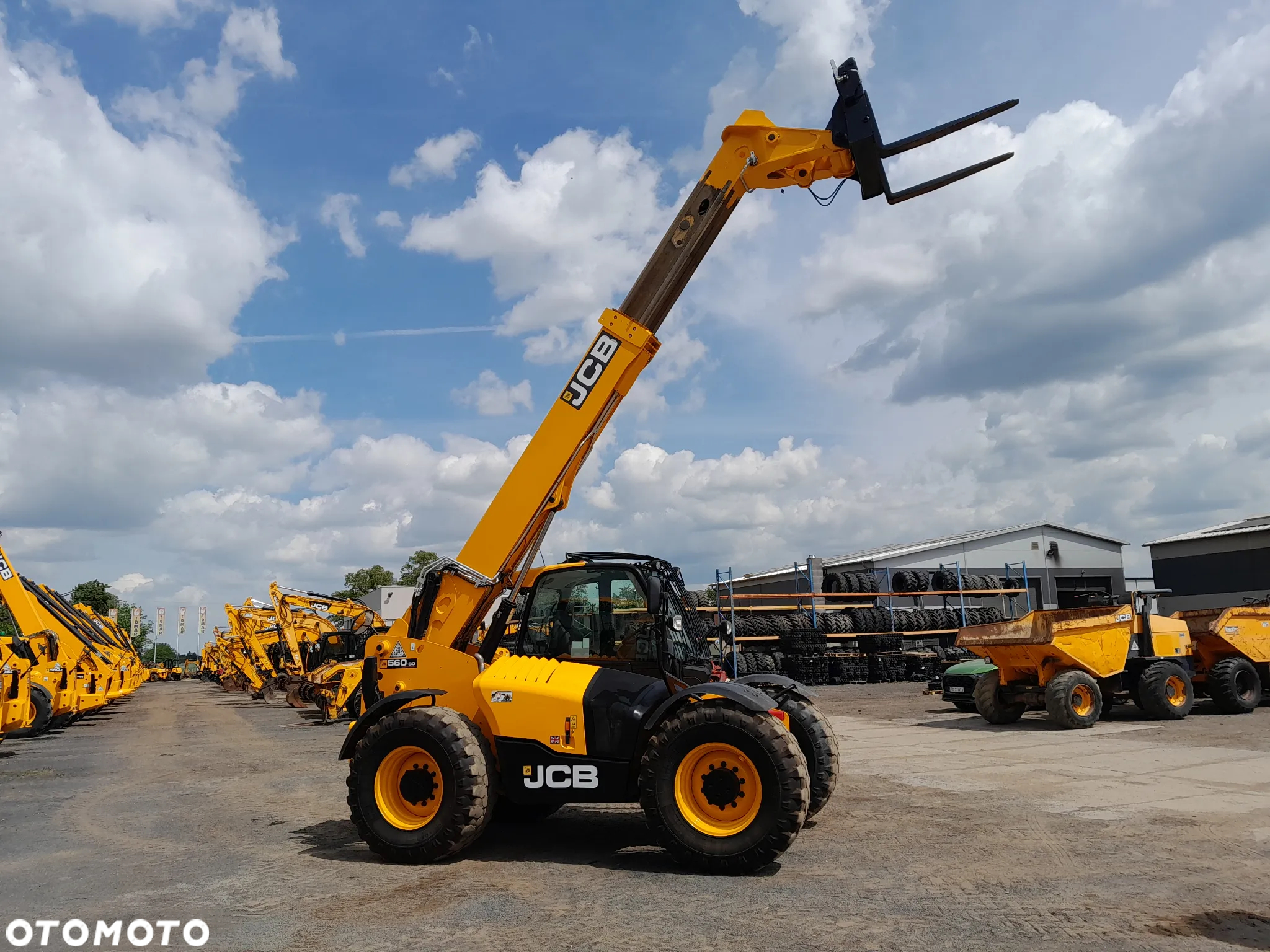 JCB 560-80 - 10