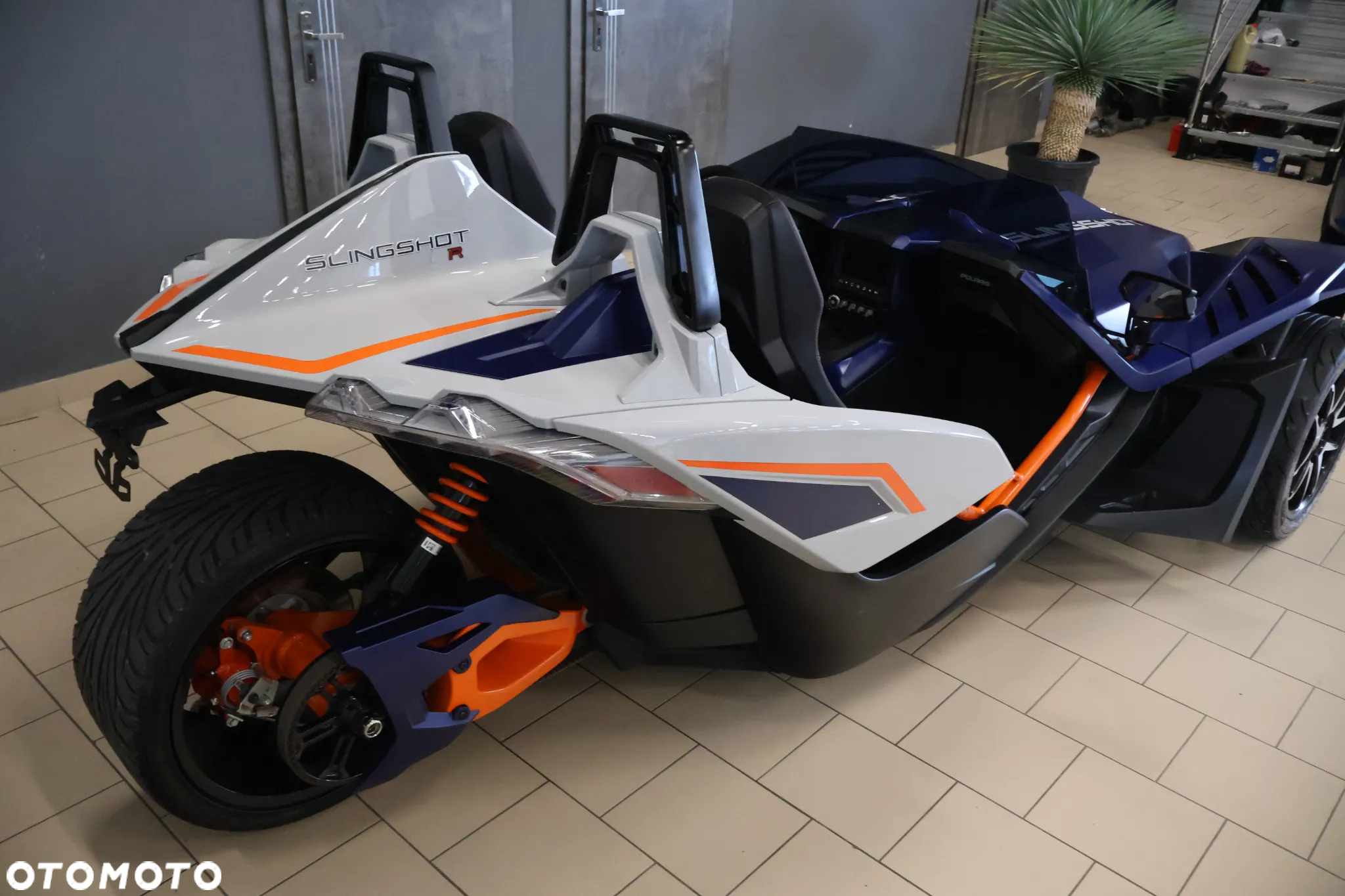Polaris Inny - 12