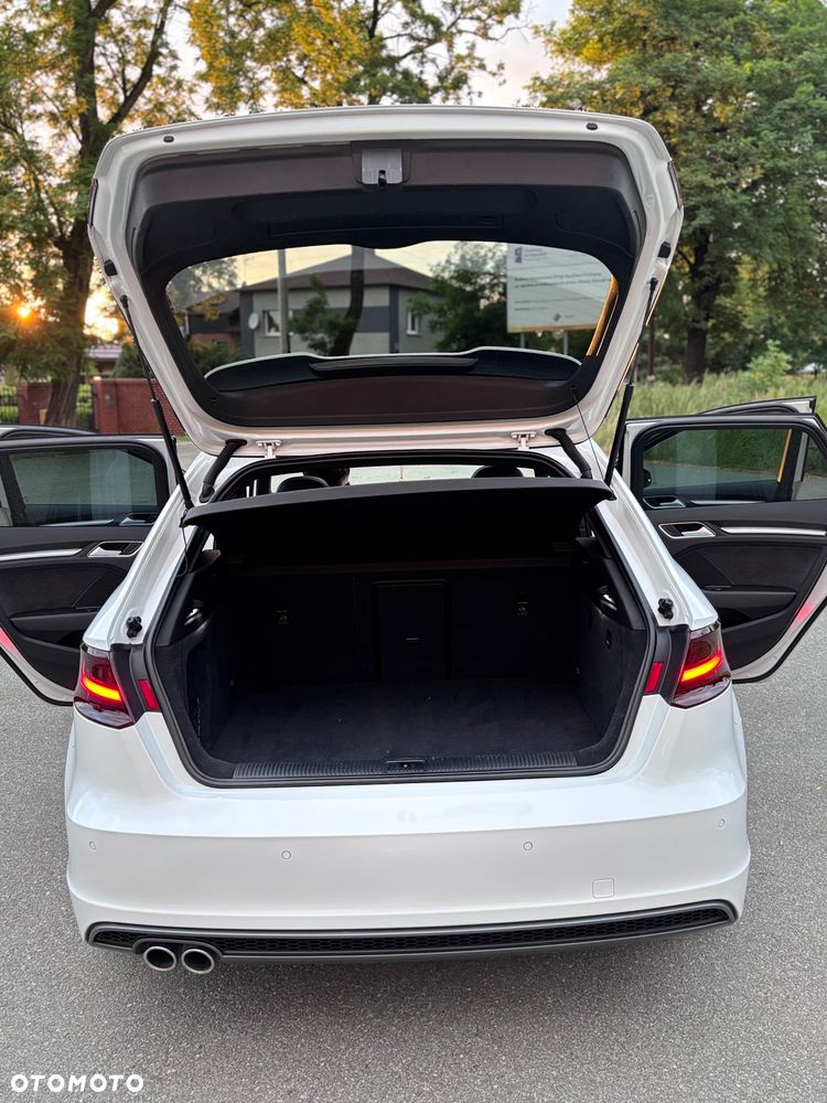 Audi A3 Sportback - 16