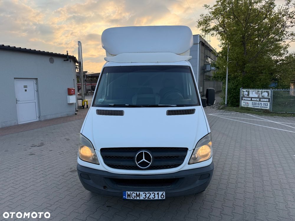 Mercedes-Benz Sprinter - 4