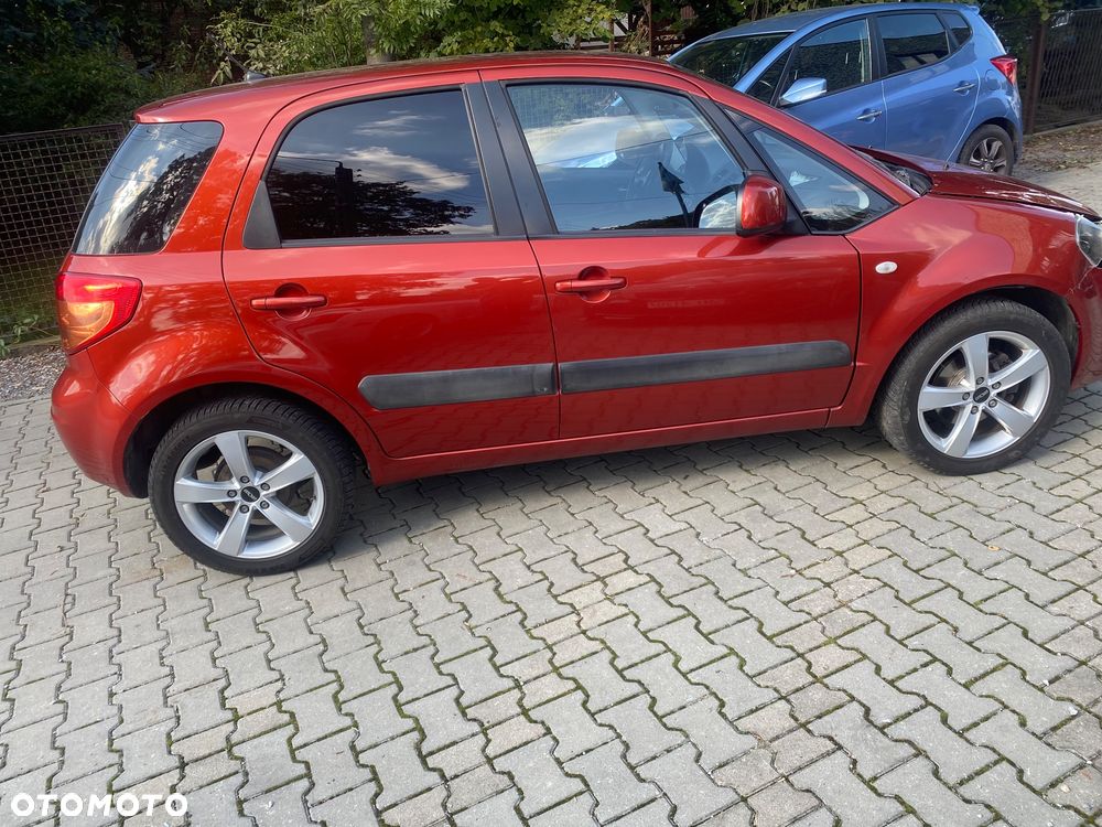 Suzuki SX4 1.6 GS / Premium - 2