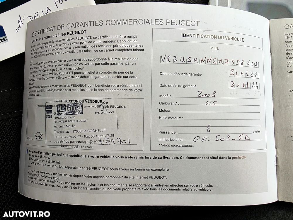 Peugeot 2008 PureTech 155 EAT8 GT - 27