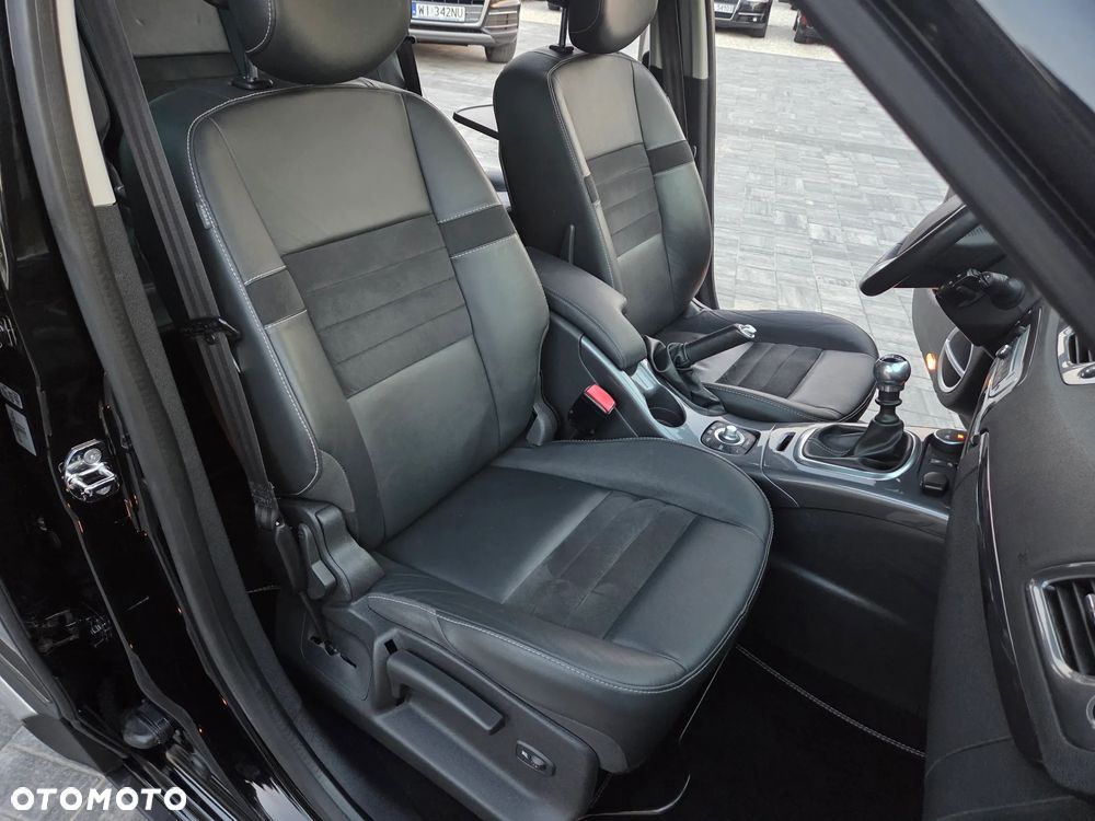 Renault Scenic Energy TCe 130 S&S Xmod Bose Edition - 22