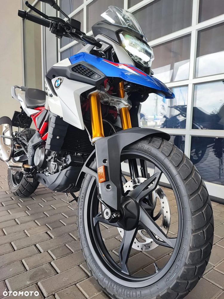 BMW G - 22
