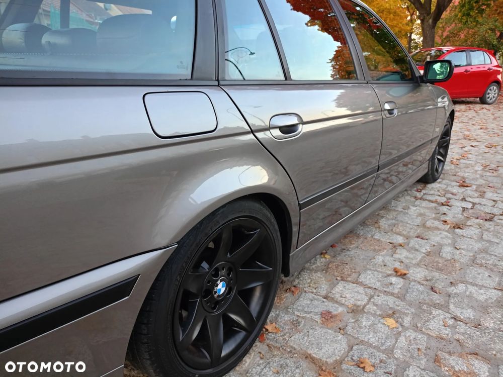BMW Seria 5 - 12
