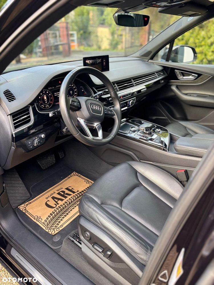 Audi Q7 - 12