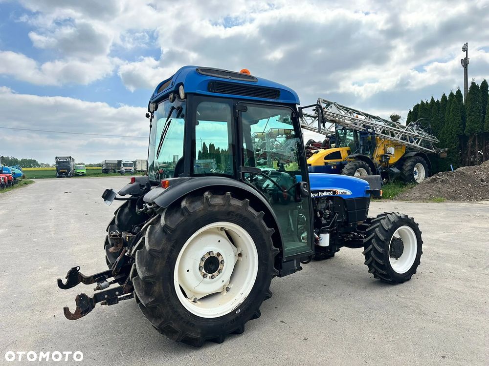 New Holland TN80F - 4