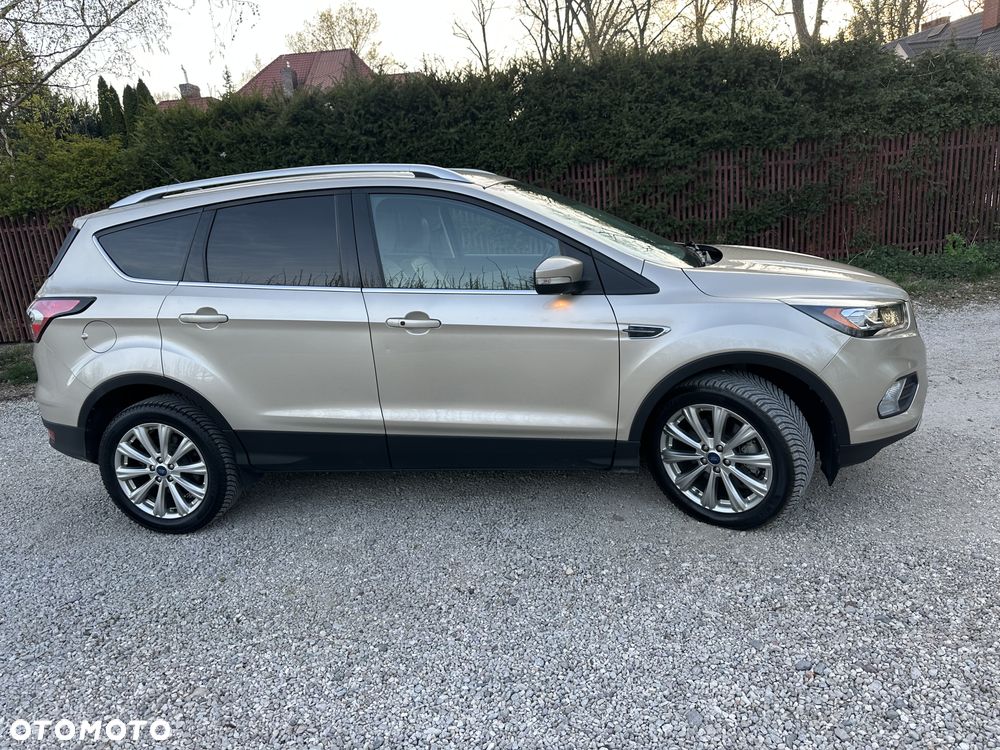 Ford Escape ver-2-0-ecoboost-awd-titanium - 5