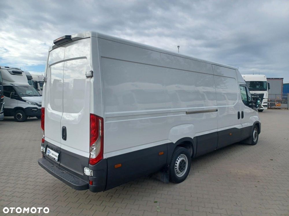 Iveco Iveco 35S16 Furgon (30379) - 4