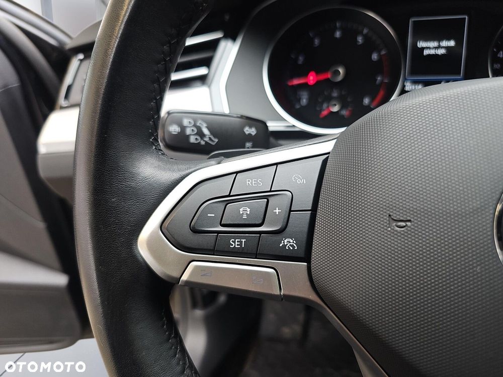 Volkswagen Passat Variant 1.5 TSI EVO Business DSG - 14