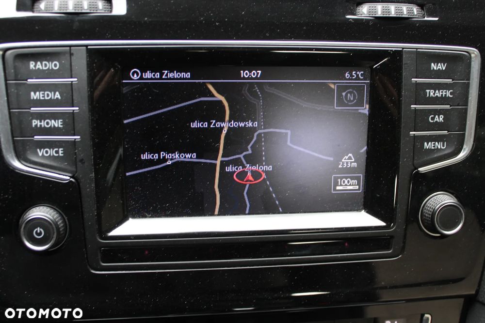 Volkswagen Golf 2.0 BlueTDI DSG Highline - 16