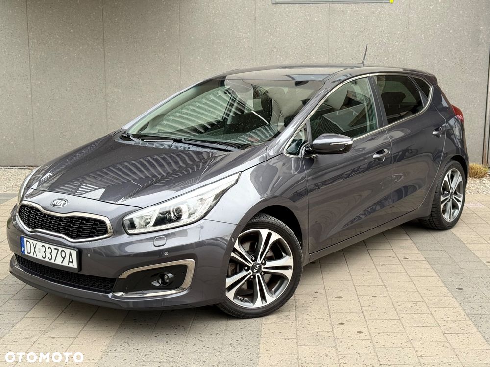 Kia Ceed - 1