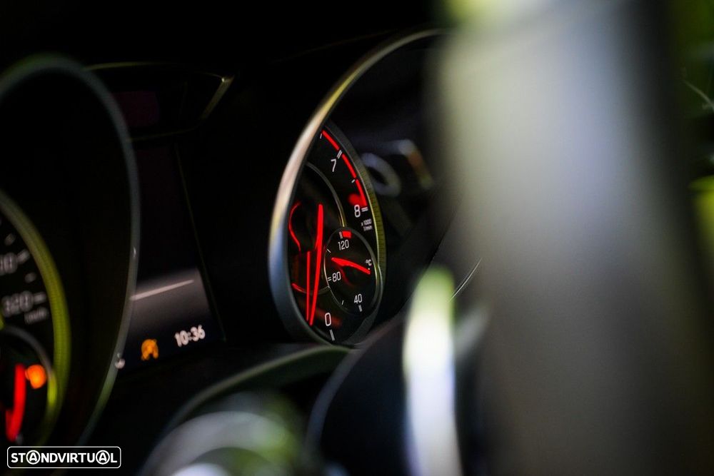 Mercedes-Benz A 45 AMG 4-Matic - 40