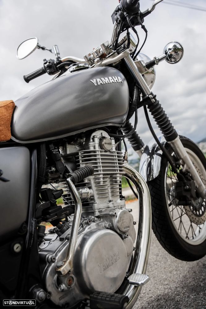 Yamaha SR 400 - 16