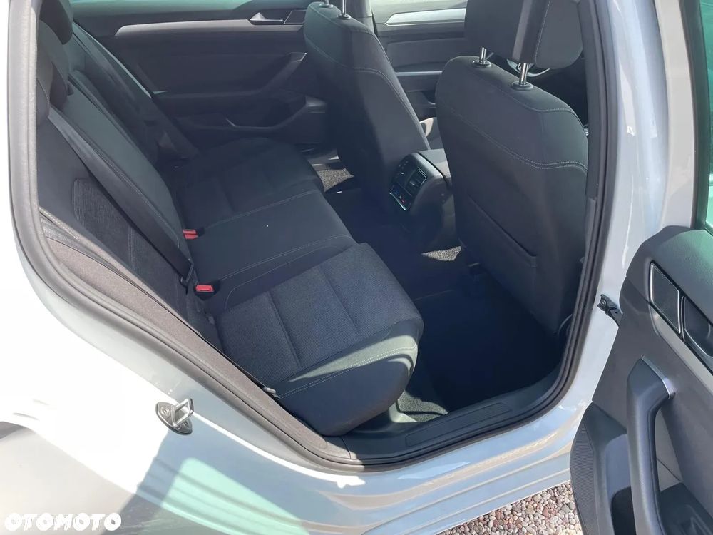 Volkswagen Passat ver-2-0-tdi-bmt-comfortline-dsg7 - 15