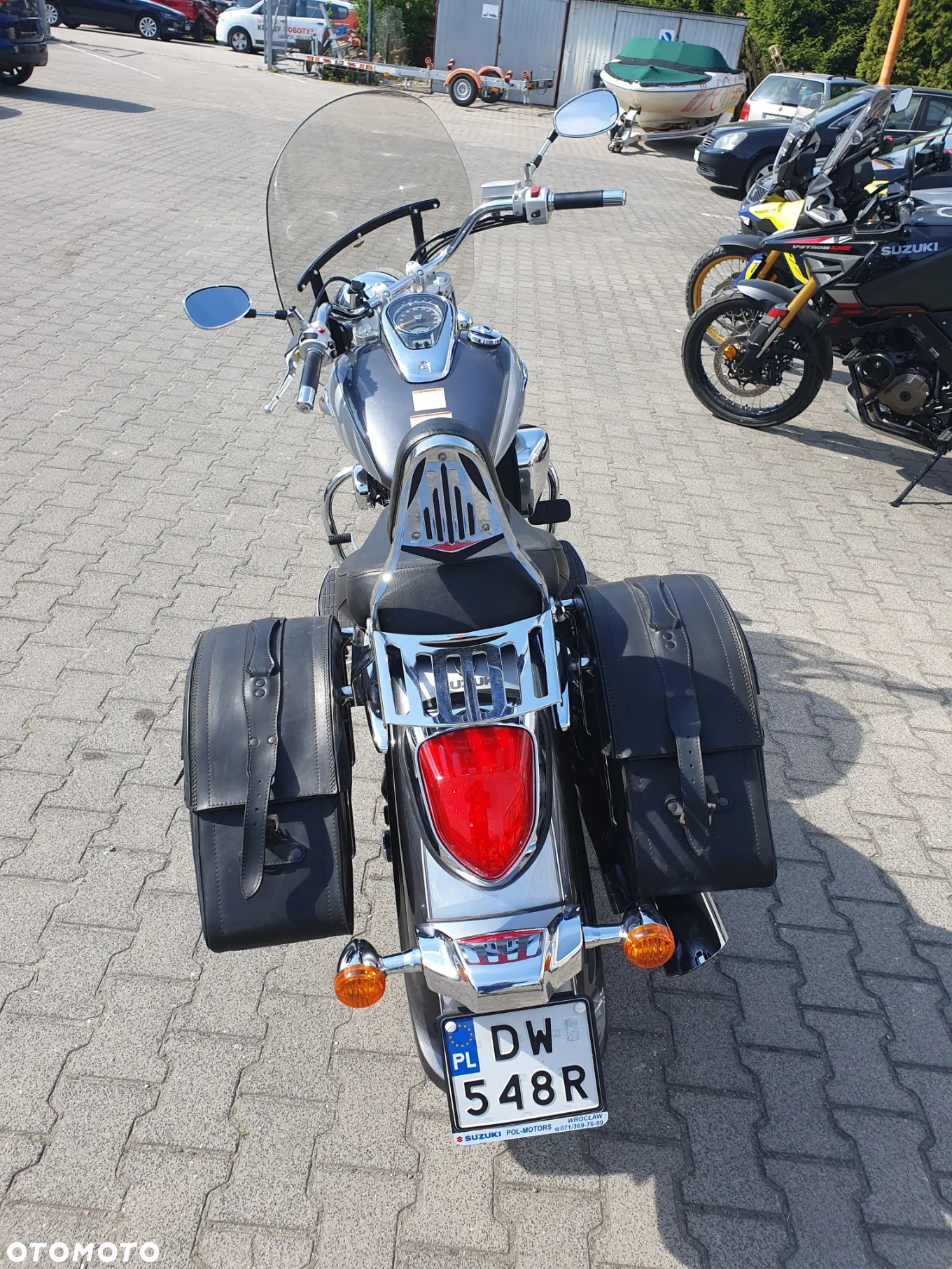 Suzuki Intruder - 8