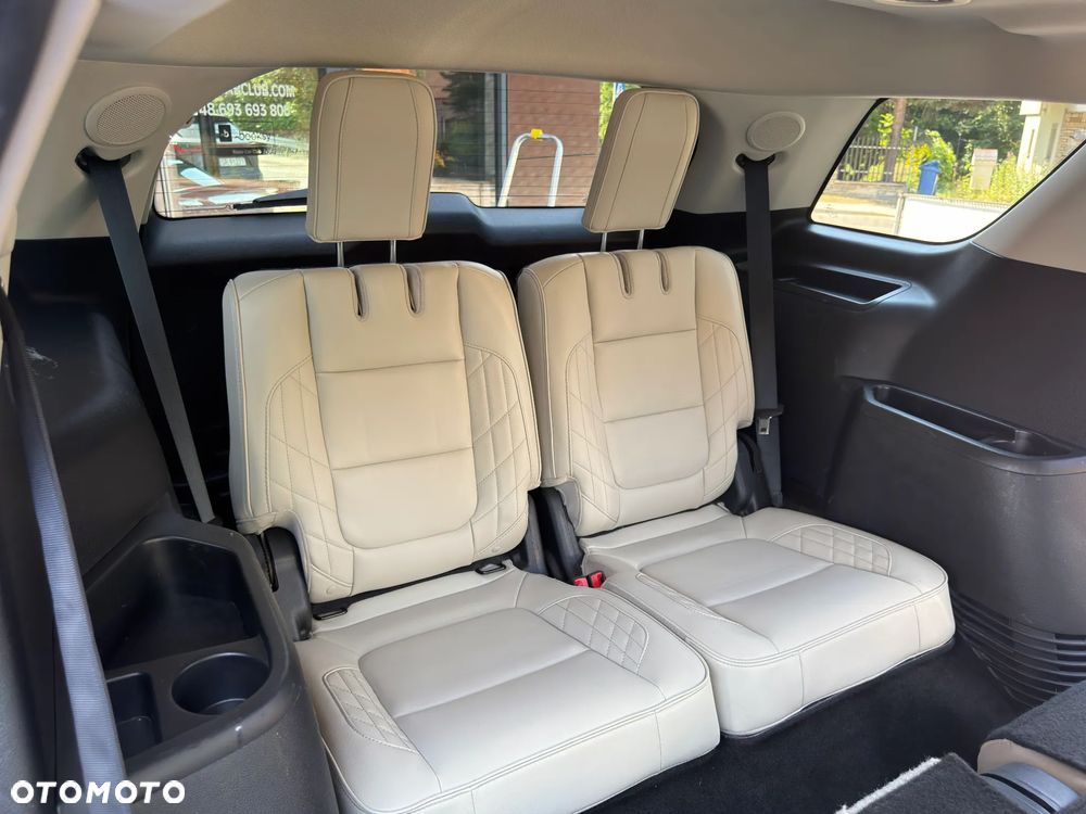 Ford Explorer - 21