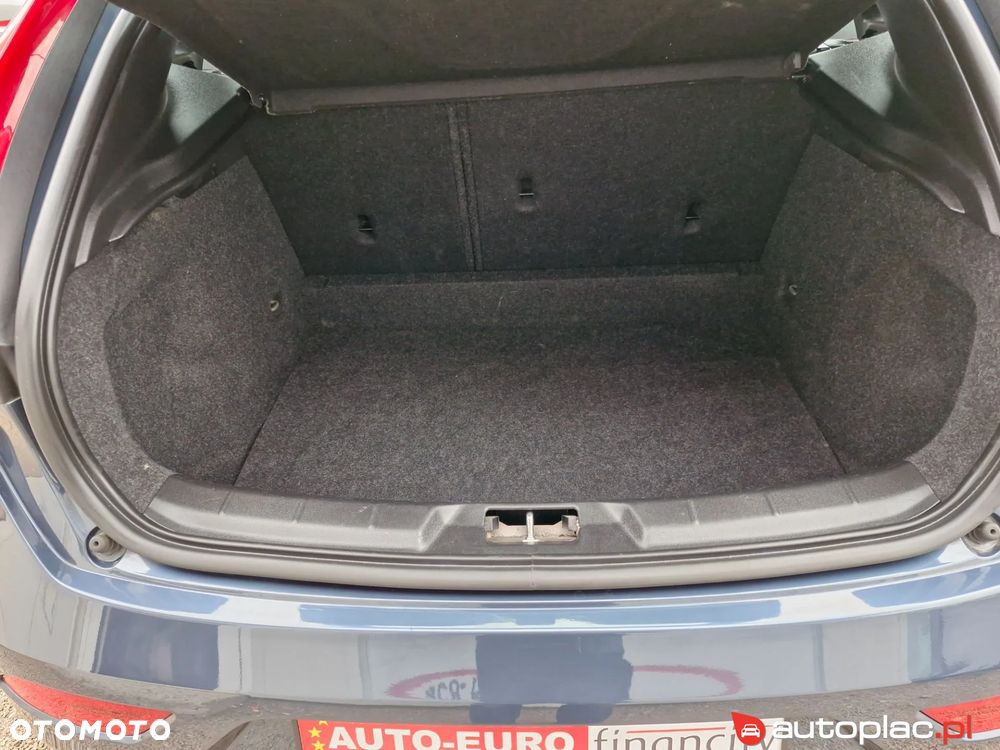 Volvo V40 D2 Momentum - 27